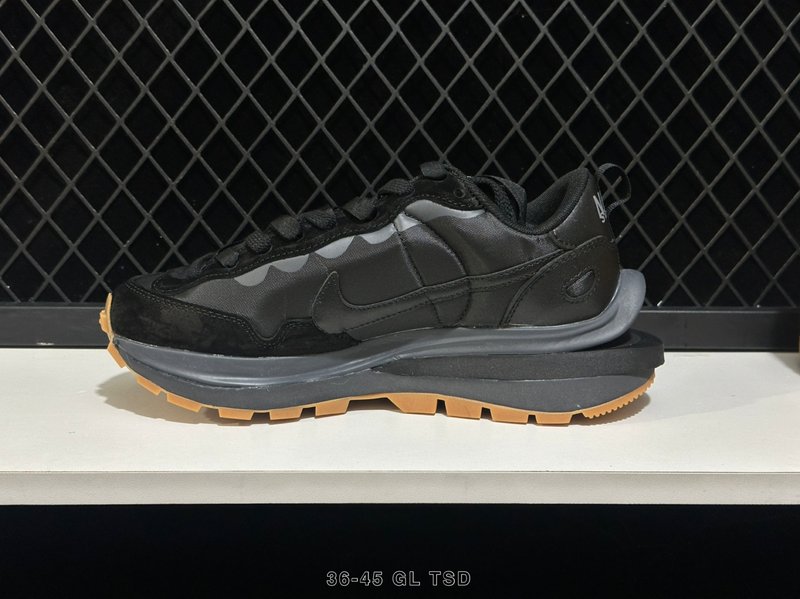 나이키 사카이 x 페가수스 베이퍼플라이 SP 001-270677