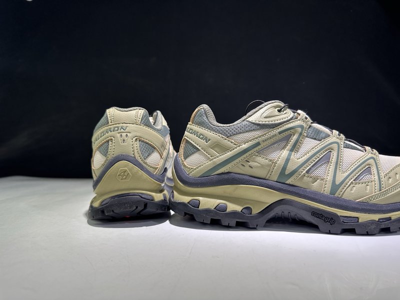 살로몬 XT-QUEST GTX 아웃도어 트레일 러닝화 001-270724