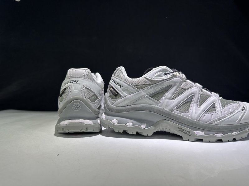 살로몬 XT-QUEST GTX 탐험가 러닝화 001-270725