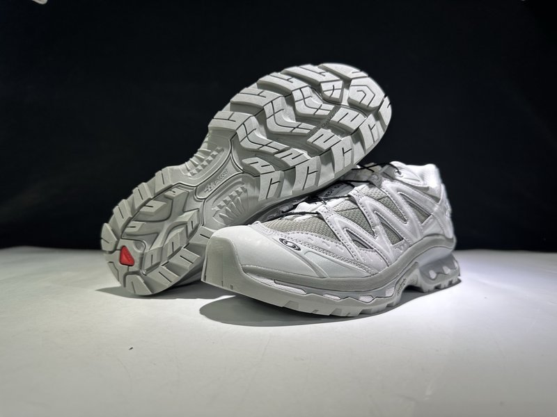 살로몬 XT-QUEST GTX 탐험가 러닝화 001-270725