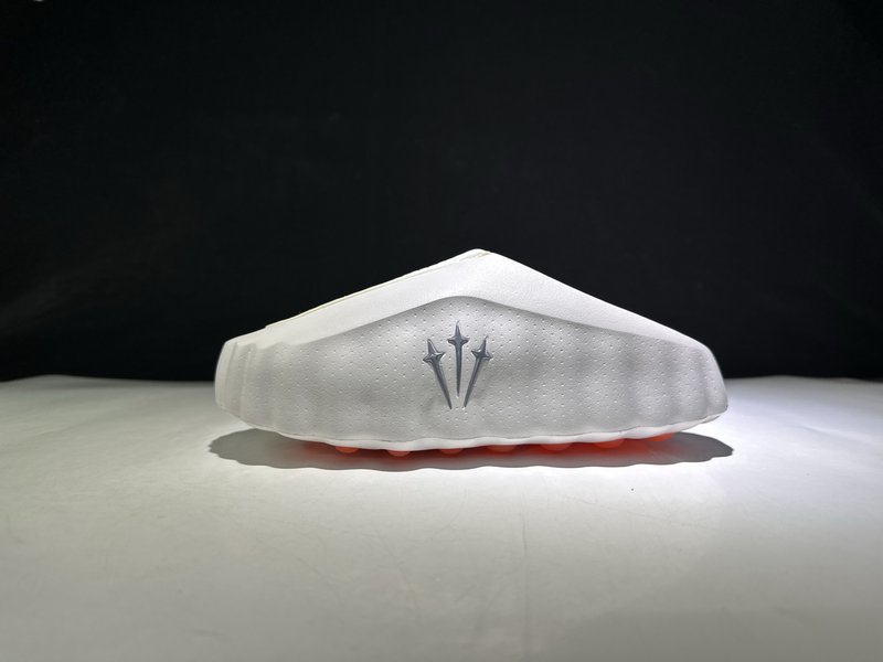 나이키 녹타 마인드 001 마사지 슬리퍼 001-270801