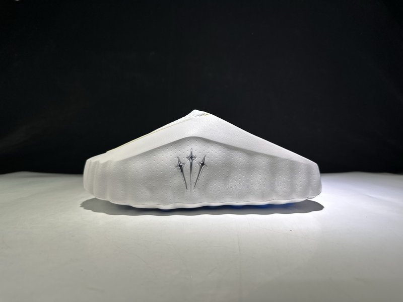 나이키 녹타 마인드 001 마사지 슬리퍼 001-270801