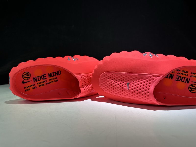 Nocta x Nike 콜라보 마사지 슬리퍼 001-270806