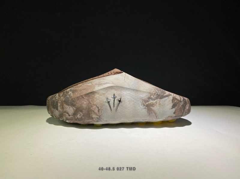 나이키×NOCTA 슬리퍼 001-270810
