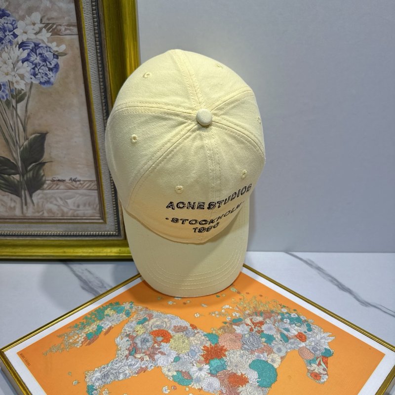 Acne 스마일 볼캡 001-270844