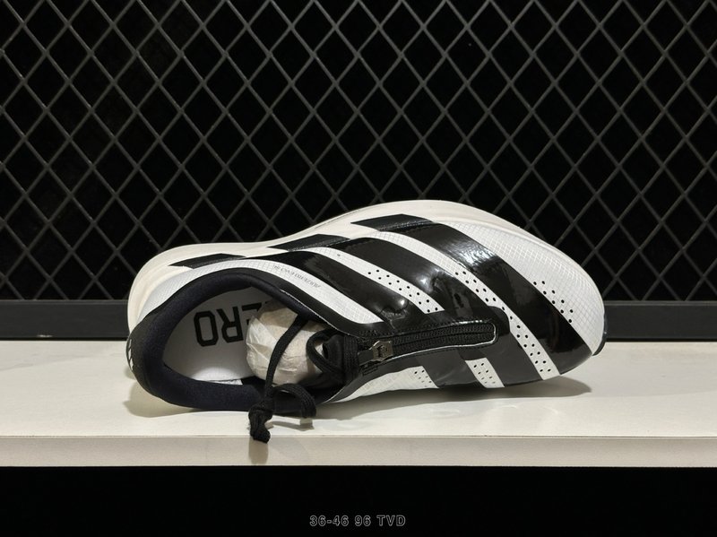 아디다스 ADIZERO EVO SL 로우탑 러닝화 001-270926