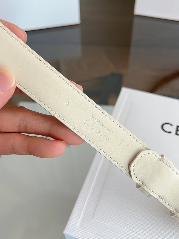 CÉLINE 셀린 VIVIENNE 25mm 소가죽 벨트 001-270969