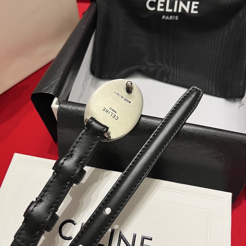 Celine 셀린 트라이엄프 가죽 벨트 1.3cm 001-270973