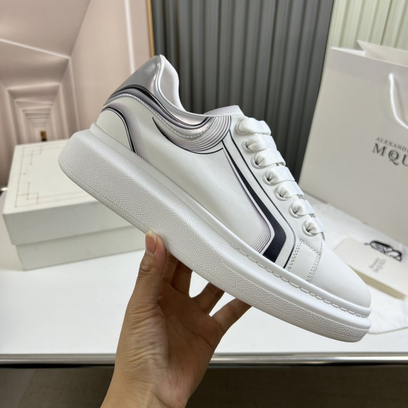 Alexander McQueen 매장 인기 커플 스니커즈 001-271075