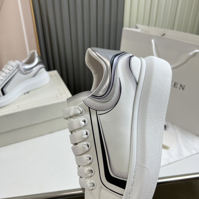 Alexander McQueen 매장 인기 커플 스니커즈 001-271075