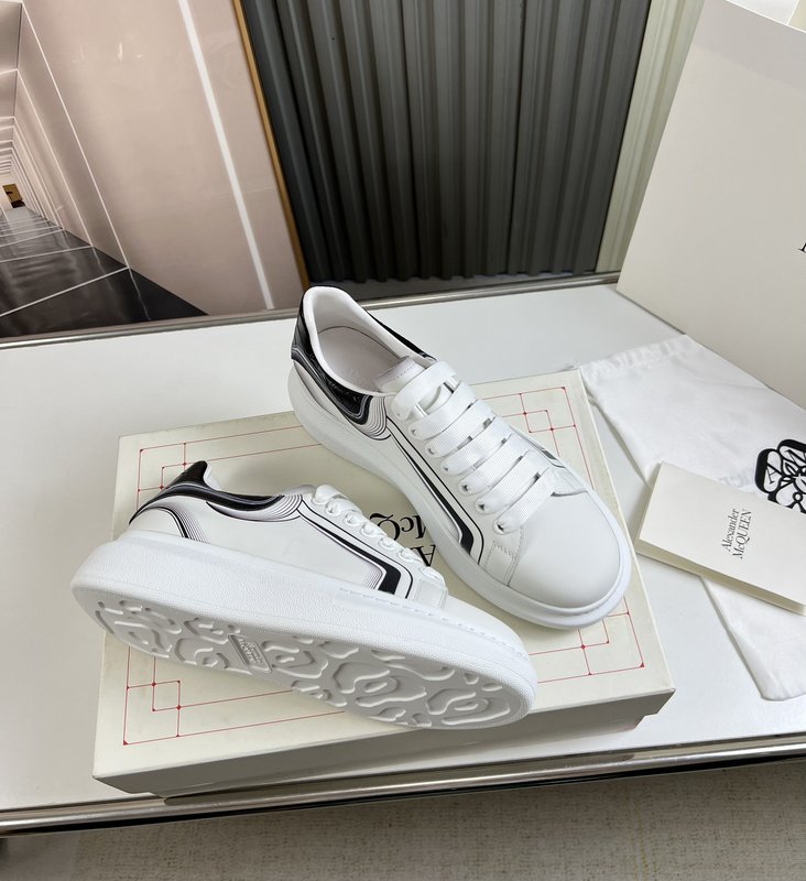 Alexander McQueen 커플 스니커즈 001-271078