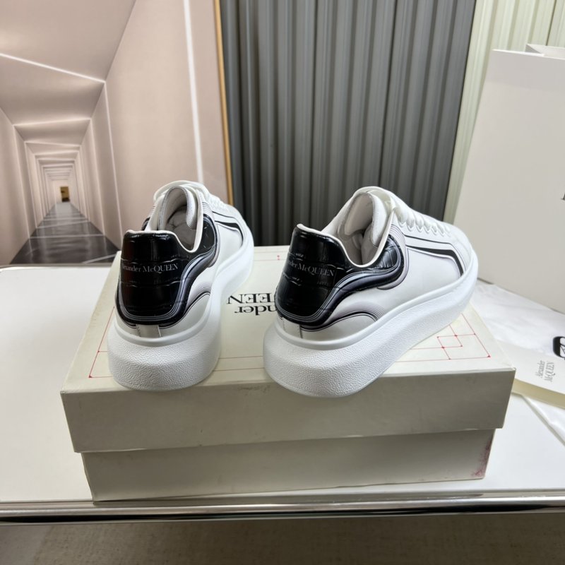 Alexander McQueen 커플 스니커즈 001-271078