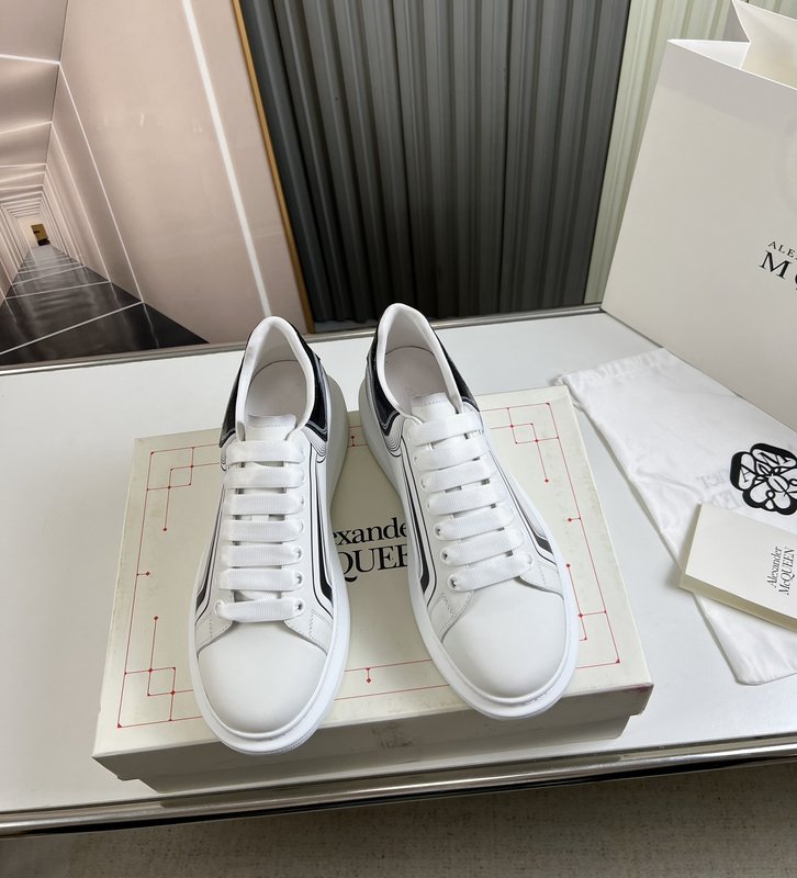 Alexander McQueen 커플 스니커즈 001-271078