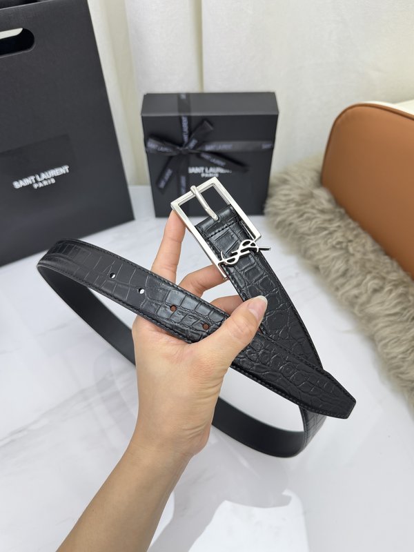 생로랑 여성 가죽 벨트 001-271123