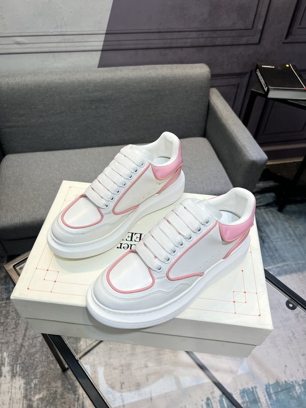 Alexander McQueen 스니커즈 화이트/핑크 001-271145