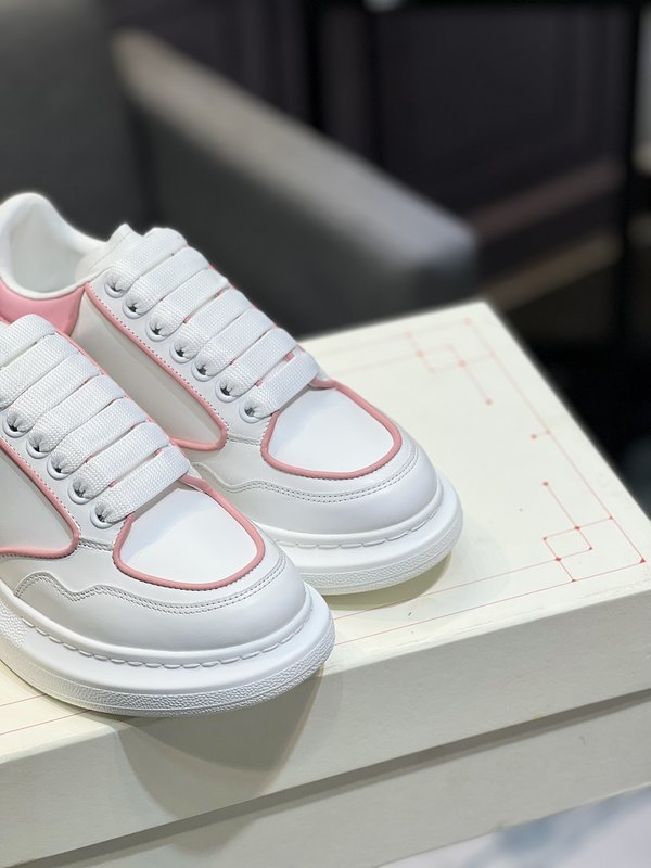Alexander McQueen 스니커즈 화이트/핑크 001-271145