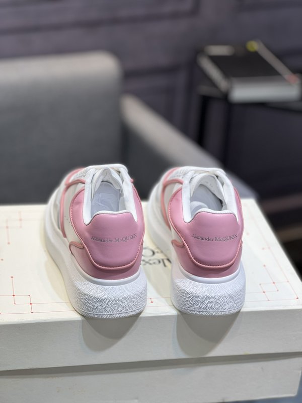 Alexander McQueen 스니커즈 화이트/핑크 001-271145