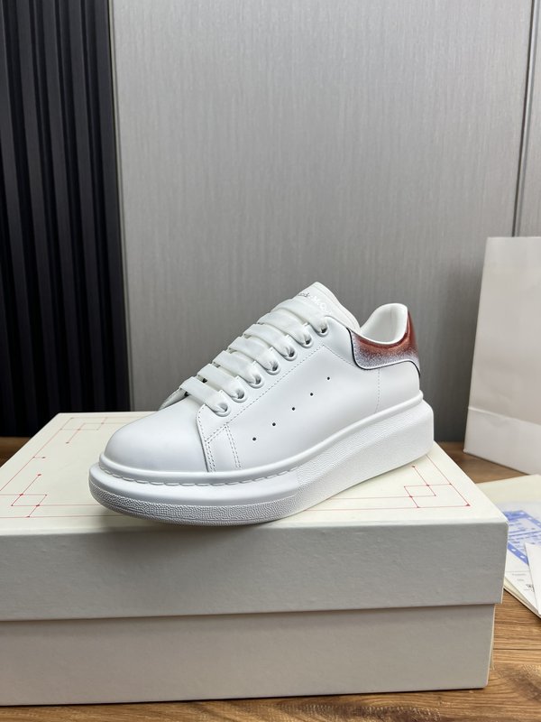 Alexander McQueen 커플 스니커즈 001-271202