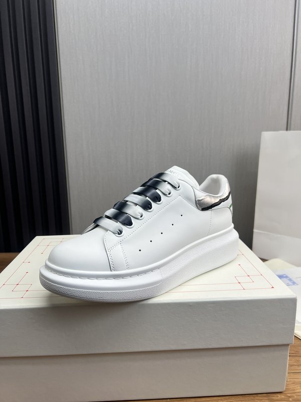 Alexander McQueen 남녀공용 캐주얼 스니커즈 001-271207