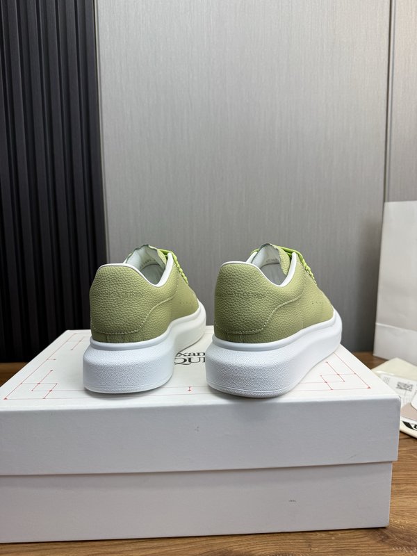 Alexander McQueen 커플 스니커즈 001-271251