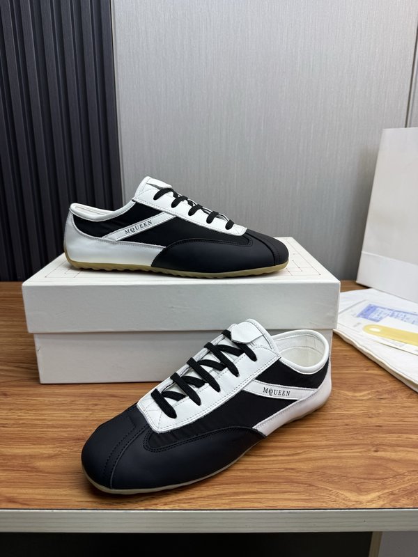 알렉산더 맥퀸 데일리 트레이닝화 커플 001-271299