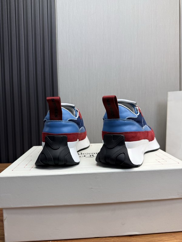 Alexander McQueen 남녀공용 운동화 001-271303