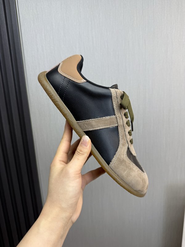 알렉산더 맥퀸 데일리 트레이너 커플 001-271327