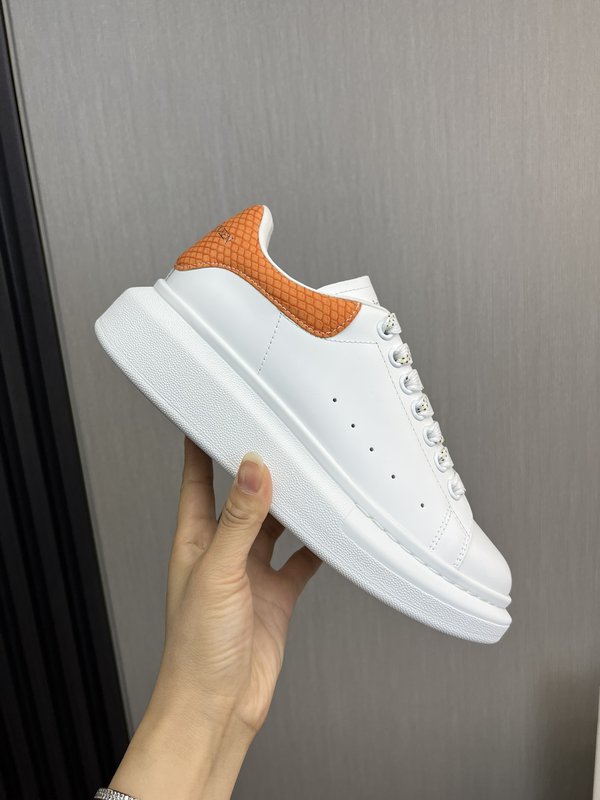 Alexander McQueen 커플 스니커즈 001-271342