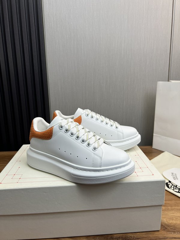 Alexander McQueen 커플 스니커즈 001-271342
