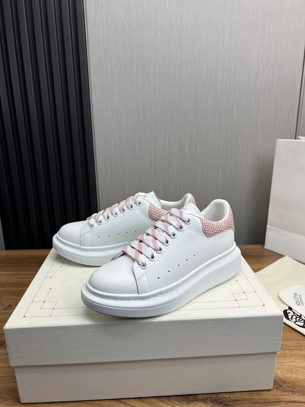 Alexander McQueen 커플 스니커즈 001-271342