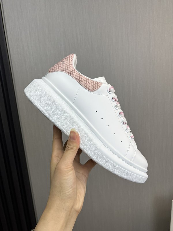 Alexander McQueen 커플 스니커즈 001-271342