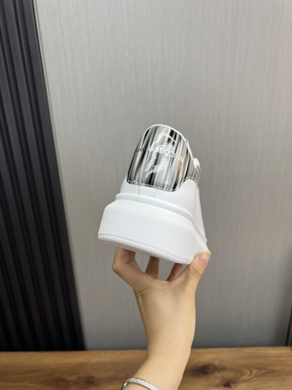Alexander McQueen 커플 화이트 운동화 001-271353