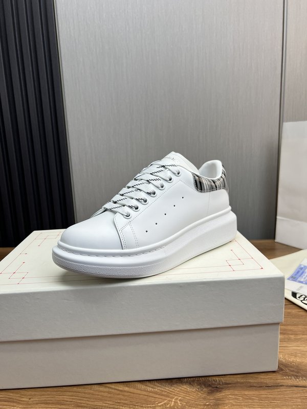 Alexander McQueen 커플 화이트 운동화 001-271353