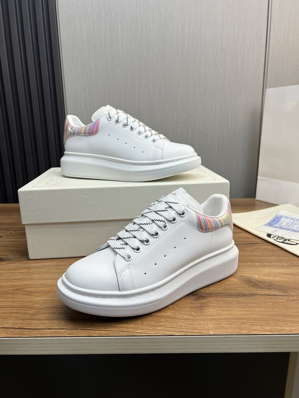 Alexander McQueen 커플 운동화 001-271354