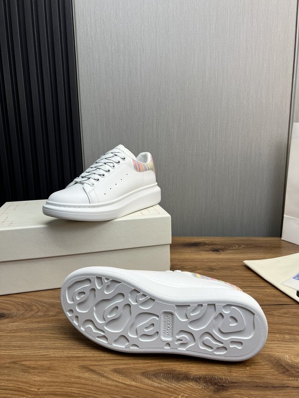 Alexander McQueen 커플 운동화 001-271354