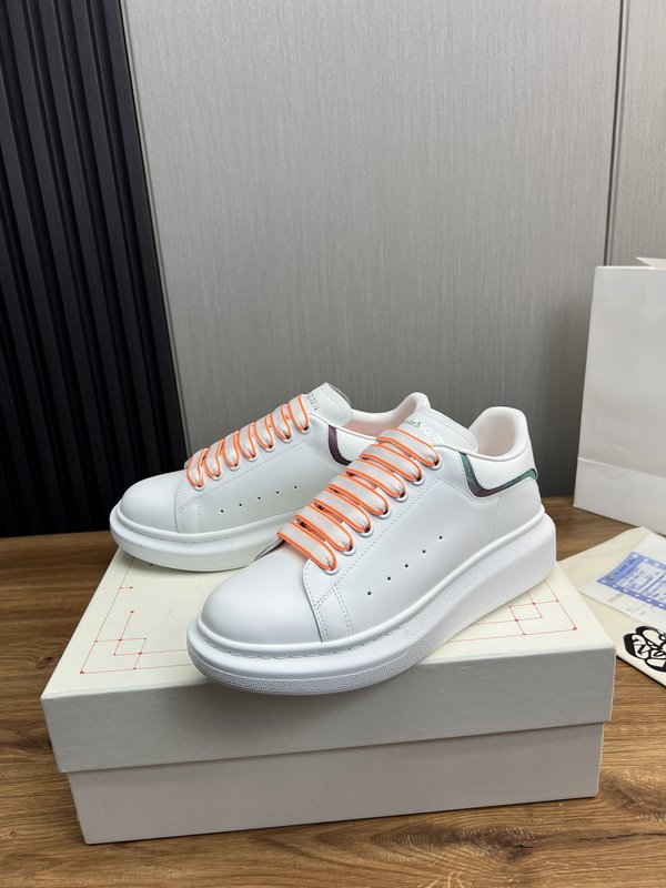 Alexander McQueen 커플 스니커즈 001-271361