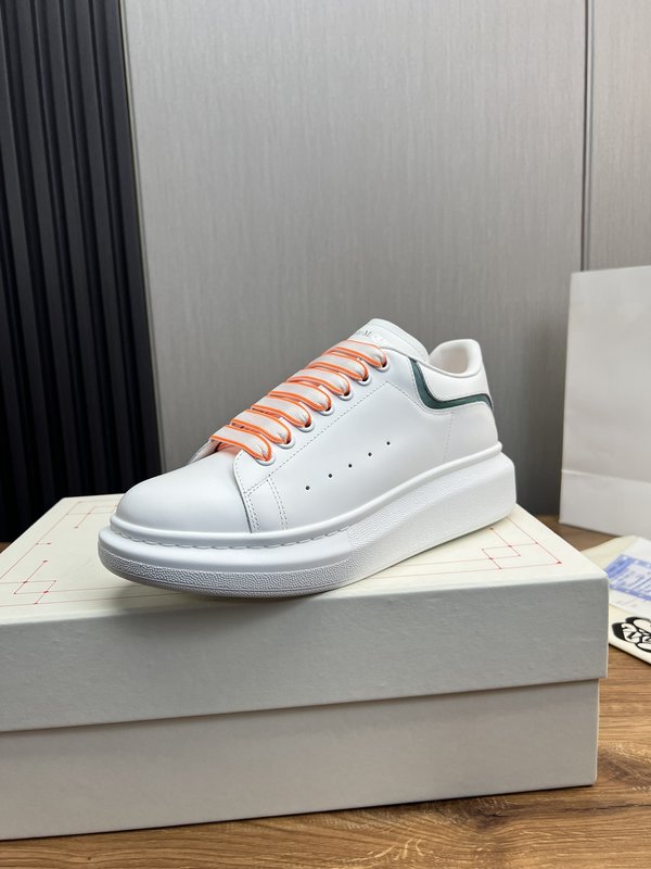 Alexander McQueen 커플 스니커즈 001-271361