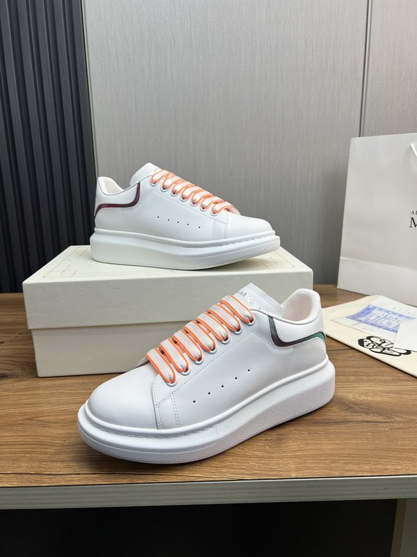 Alexander McQueen 커플 스니커즈 001-271361