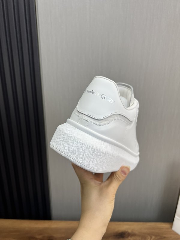 맥퀸 탑그레이드 커플 스니커즈 001-271368
