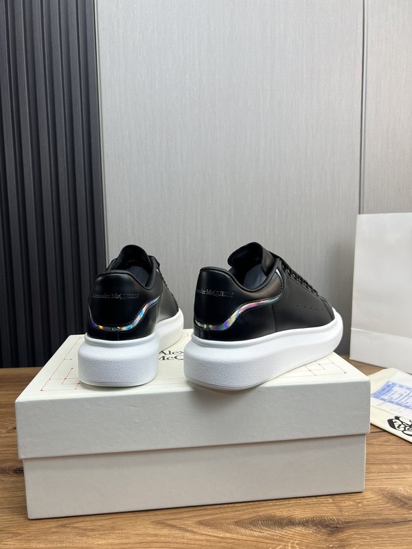 Alexander McQueen 최고급 버전 운동화 001-271369