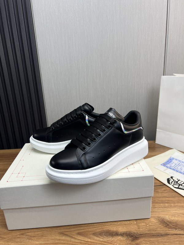 Alexander McQueen 최고급 버전 운동화 001-271369