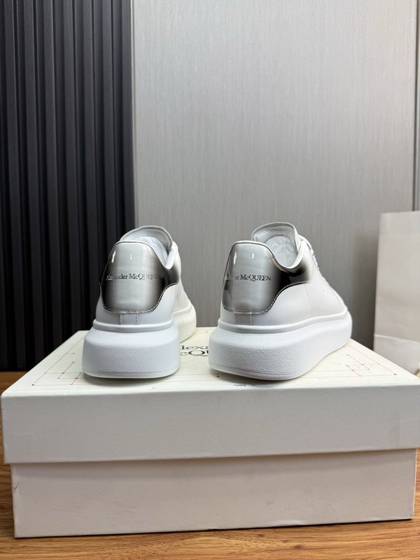Alexander McQueen 커플 스니커즈 001-271377