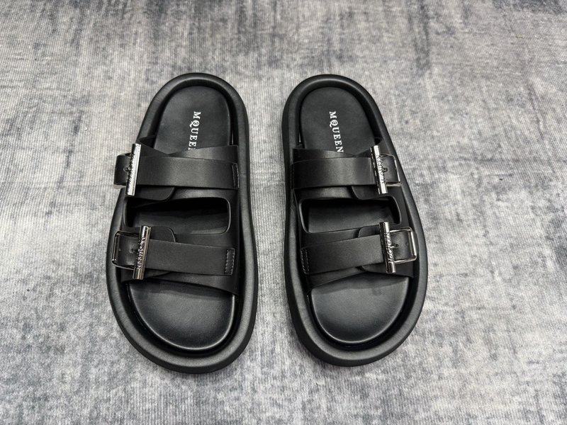 맥퀸 MCQ 슬리퍼 001-271383
