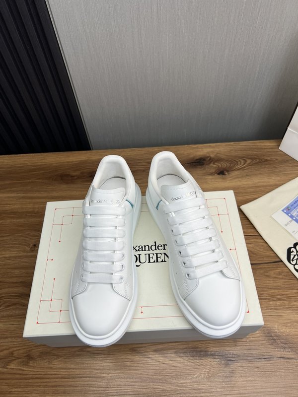 Alexander McQueen 커플 스니커즈 001-271388