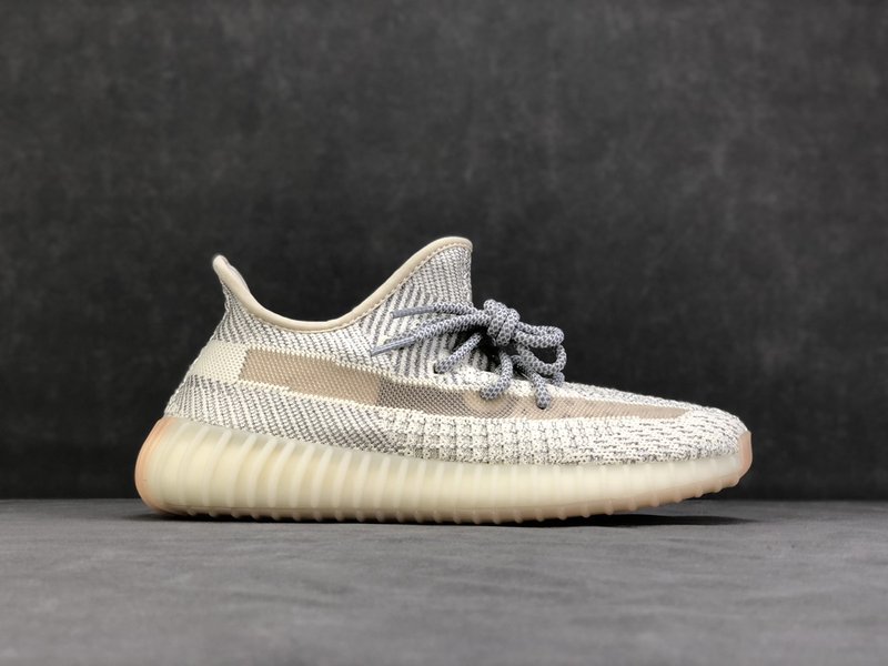 YEEZY 아이보리 화이트 스타라이트 001-271438