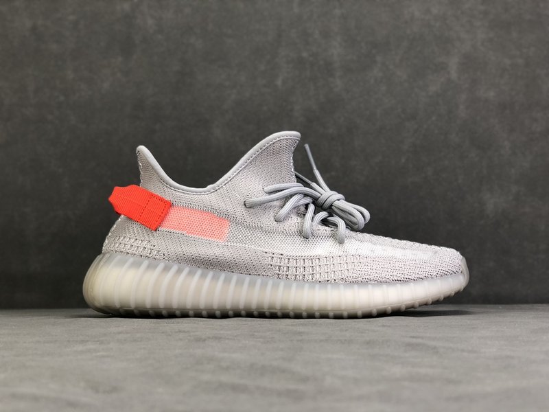 Yeezy 350 V2 테일 라이트 바스프 001-271445