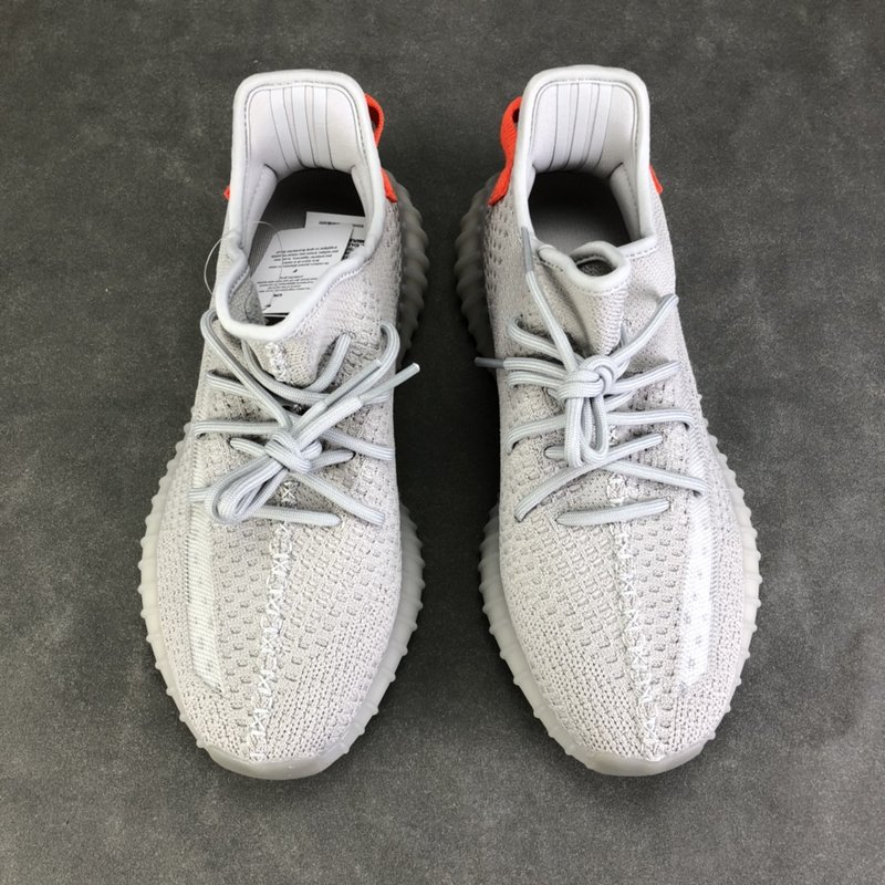 Yeezy 350 V2 테일 라이트 바스프 001-271445