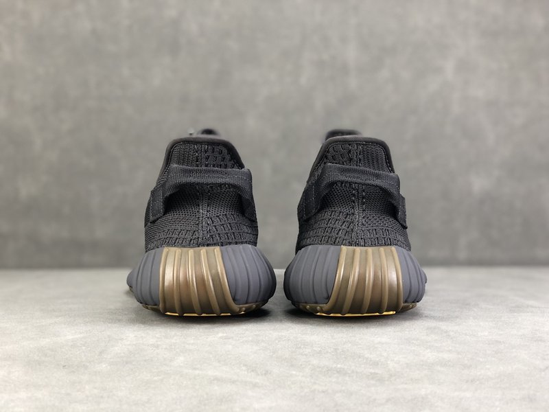 Yeezy 350 V2 블랙/베이지 001-271446