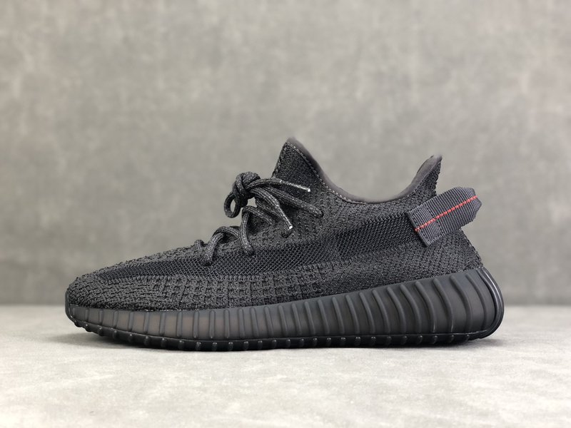 이지 350 v2 블랙 스타라이트 001-271450
