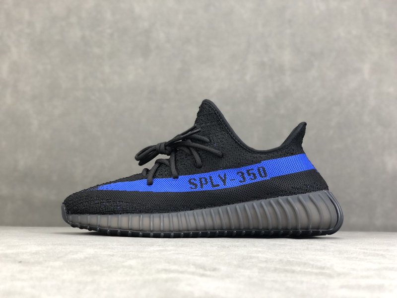 YEEZY 350 V2 블랙블루 001-271454